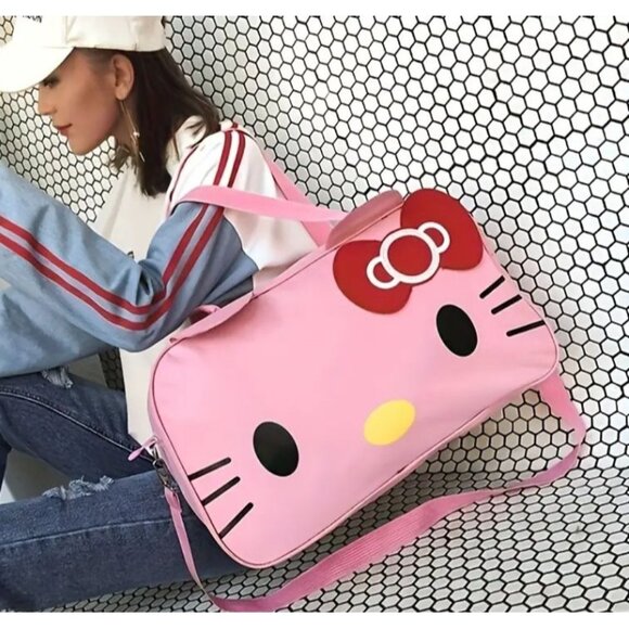 Hello Kitty Pink Travel Duffle Bag With Adjustable Strap & Zipper Closure - Picture 1 of 6